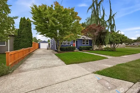 1014 3rd Ave NW Puyallup WA 98371