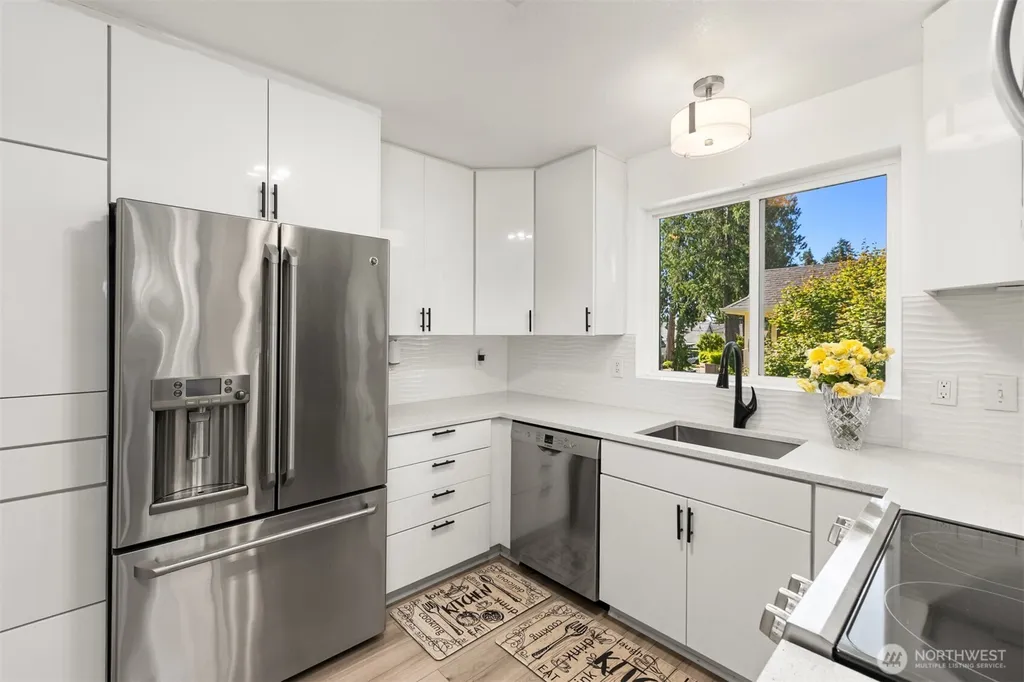 19131 Harris Avenue NE Suquamish WA 98392
