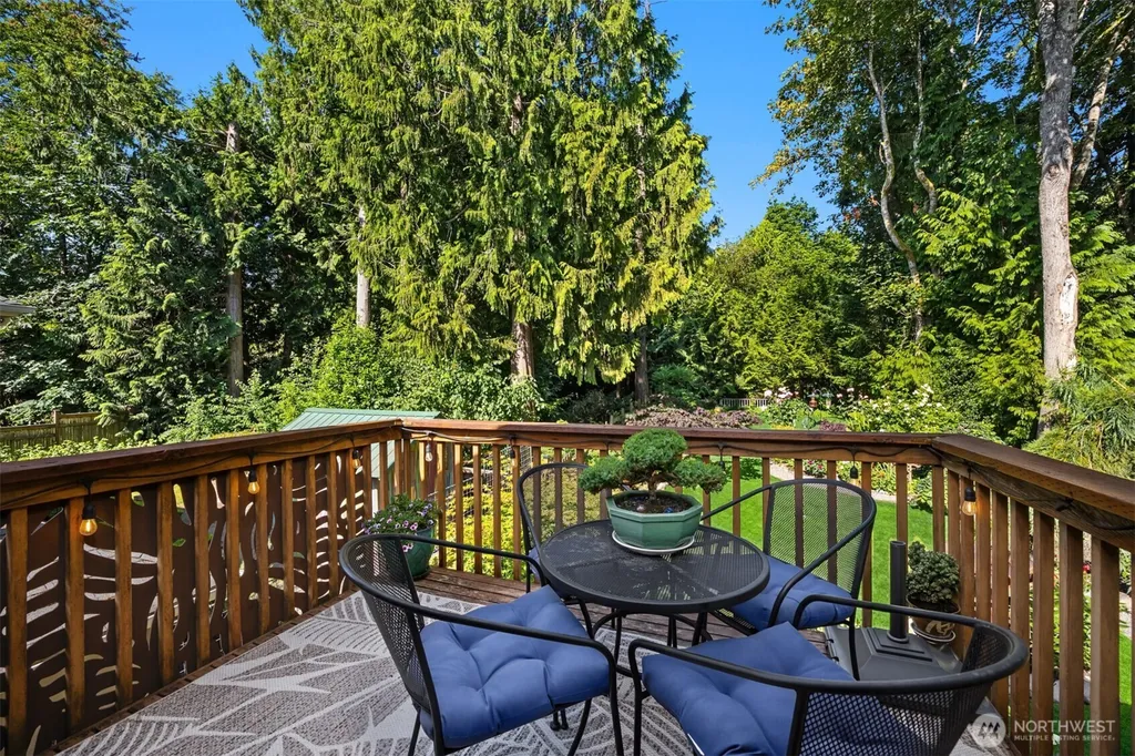 19131 Harris Avenue NE Suquamish WA 98392