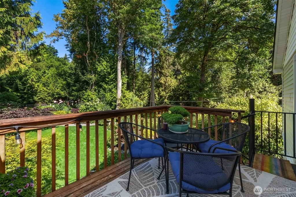 19131 Harris Avenue NE Suquamish WA 98392