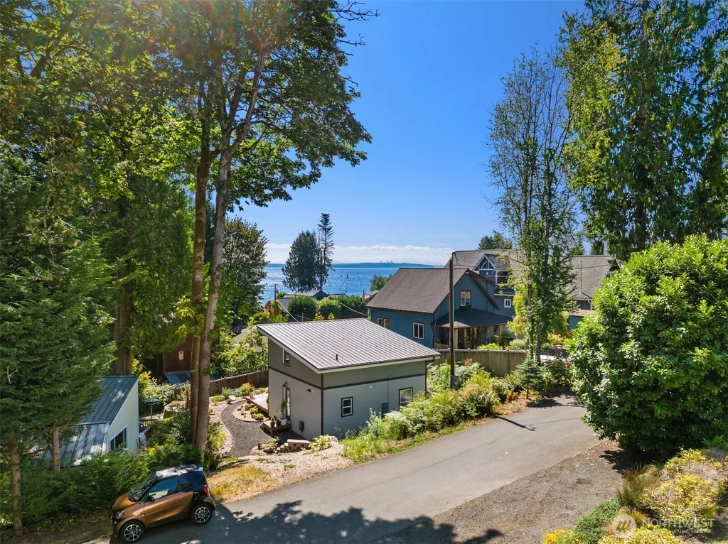 19131 Harris Avenue NE Suquamish WA 98392