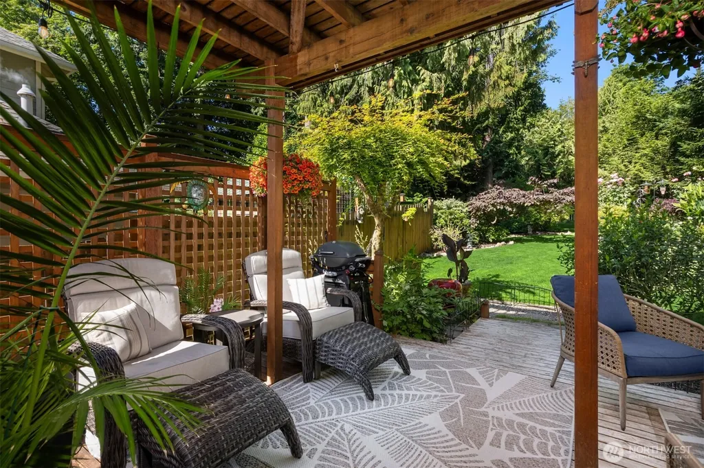19131 Harris Avenue NE Suquamish WA 98392