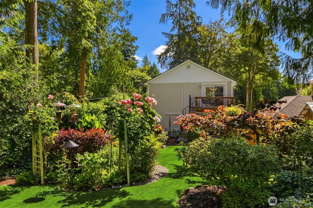 19131 Harris Avenue NE Suquamish WA 98392