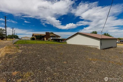 607 Brace SE Wilbur WA 99185