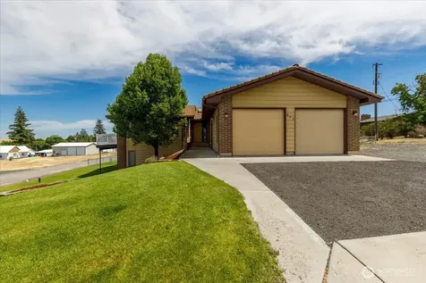 607 Brace SE Wilbur WA 99185