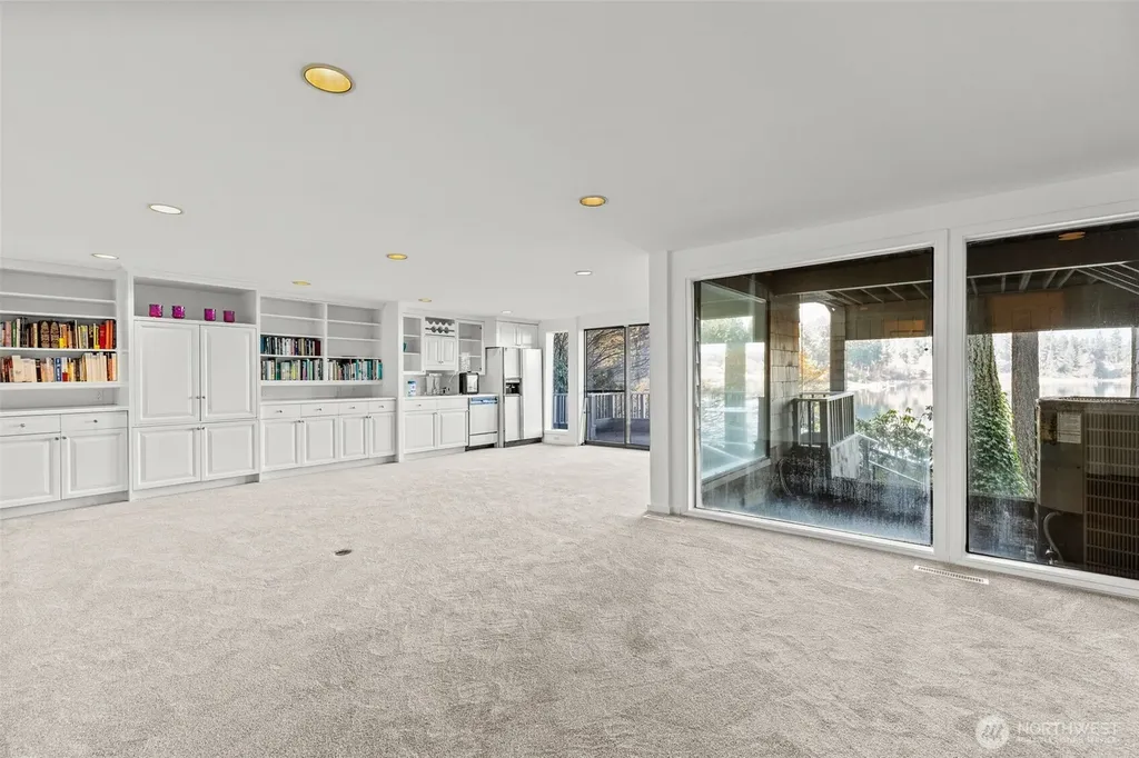 22 Loch Lane SW Lakewood WA 98499