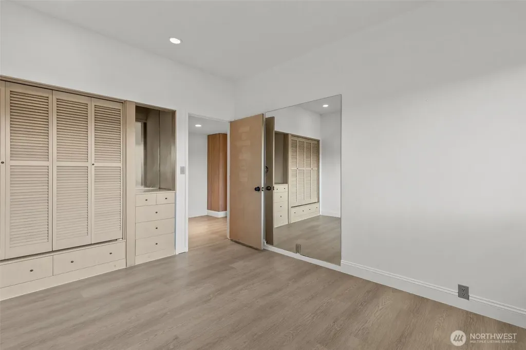22 Loch Lane SW Lakewood WA 98499