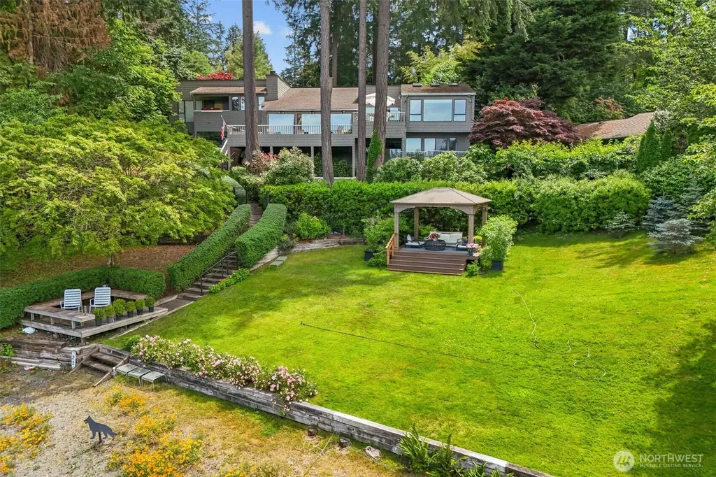 22 Loch Lane SW Lakewood WA 98499