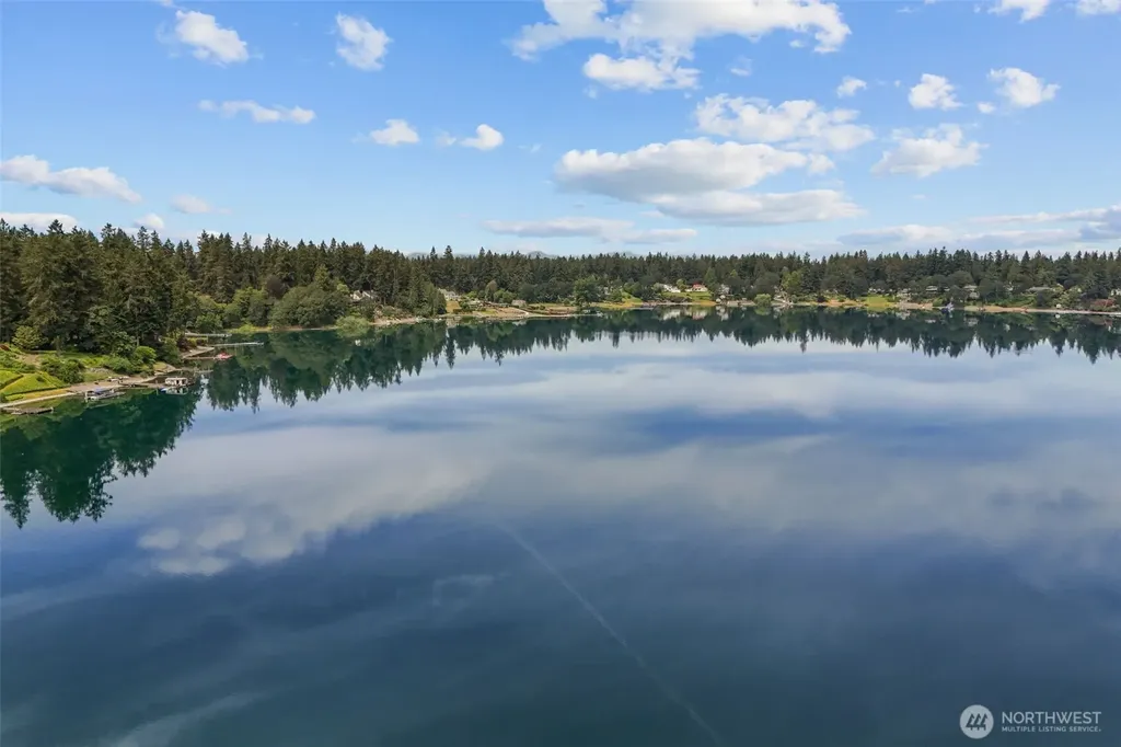 22 Loch Lane SW Lakewood WA 98499