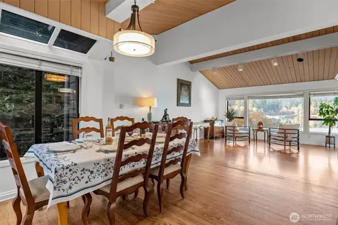 22 Loch Lane SW Lakewood WA 98499