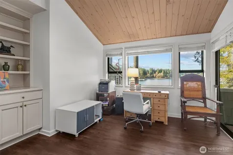 22 Loch Lane SW Lakewood WA 98499