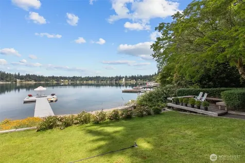 22 Loch Lane SW Lakewood WA 98499