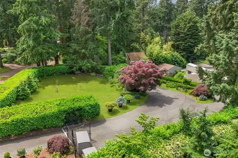 22 Loch Lane SW Lakewood WA 98499