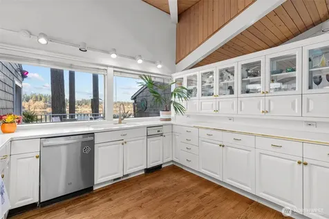 22 Loch Lane SW Lakewood WA 98499