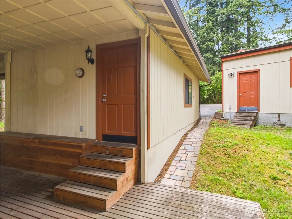 7836 Tanwax Drive SE Olympia WA 98513