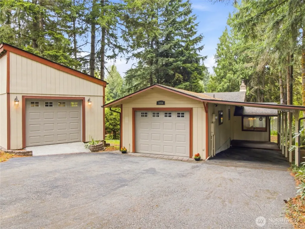 7836 Tanwax Drive SE Olympia WA 98513