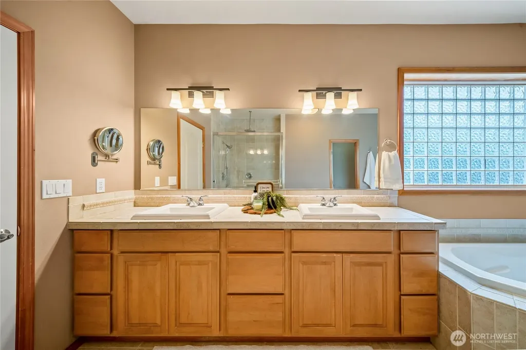 4435 9th Avenue NW Olympia WA 98502