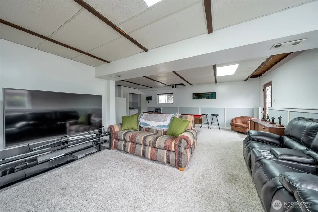 4225 S 250th Street Kent WA 98032