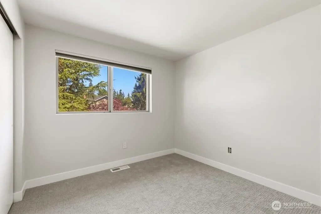 12925 NE 110th Place Kirkland WA 98033
