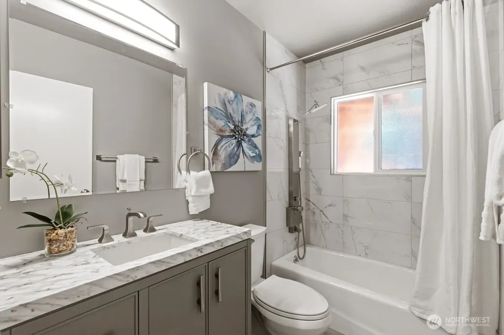 12925 NE 110th Place Kirkland WA 98033