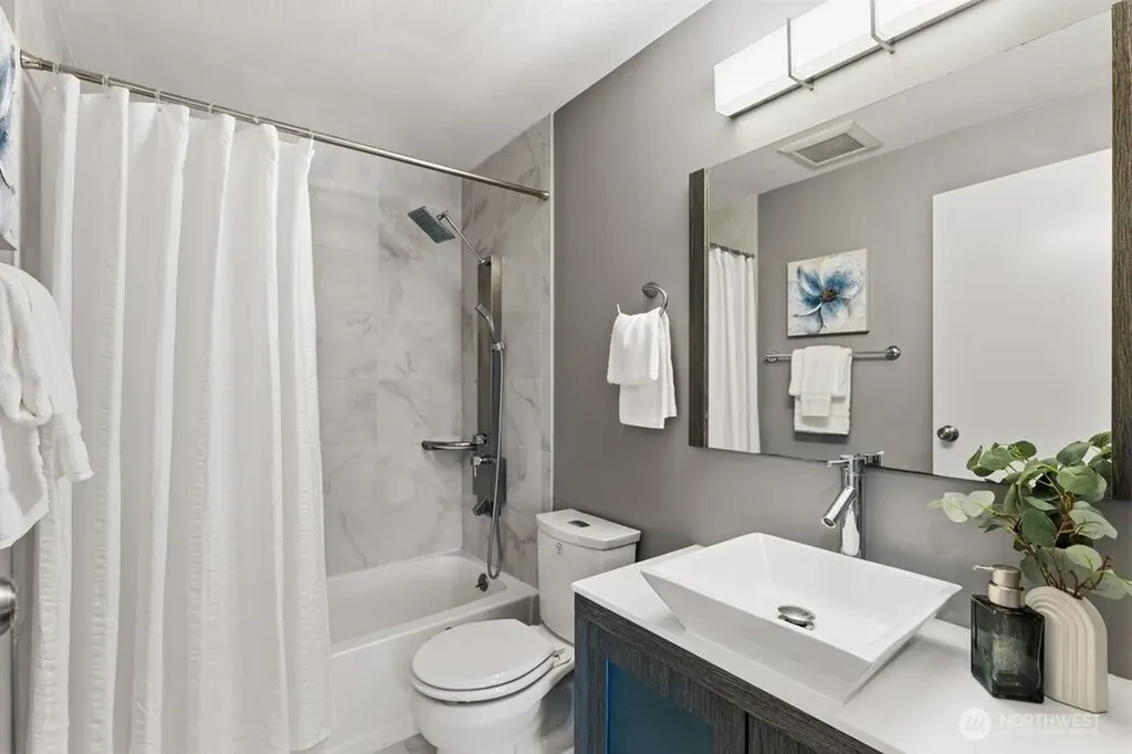 12925 NE 110th Place Kirkland WA 98033