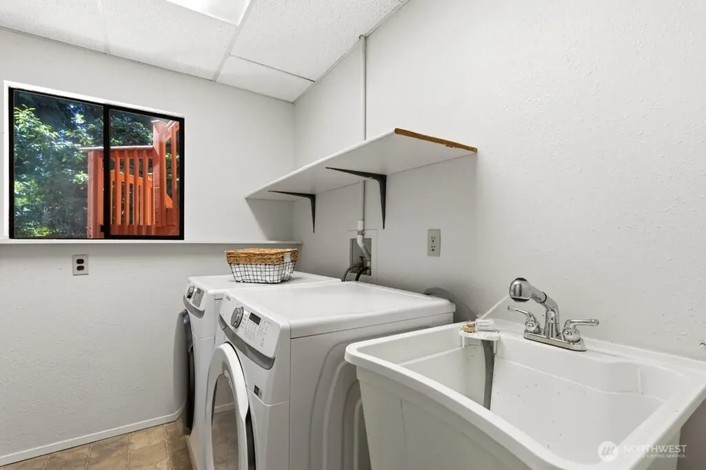 12925 NE 110th Place Kirkland WA 98033
