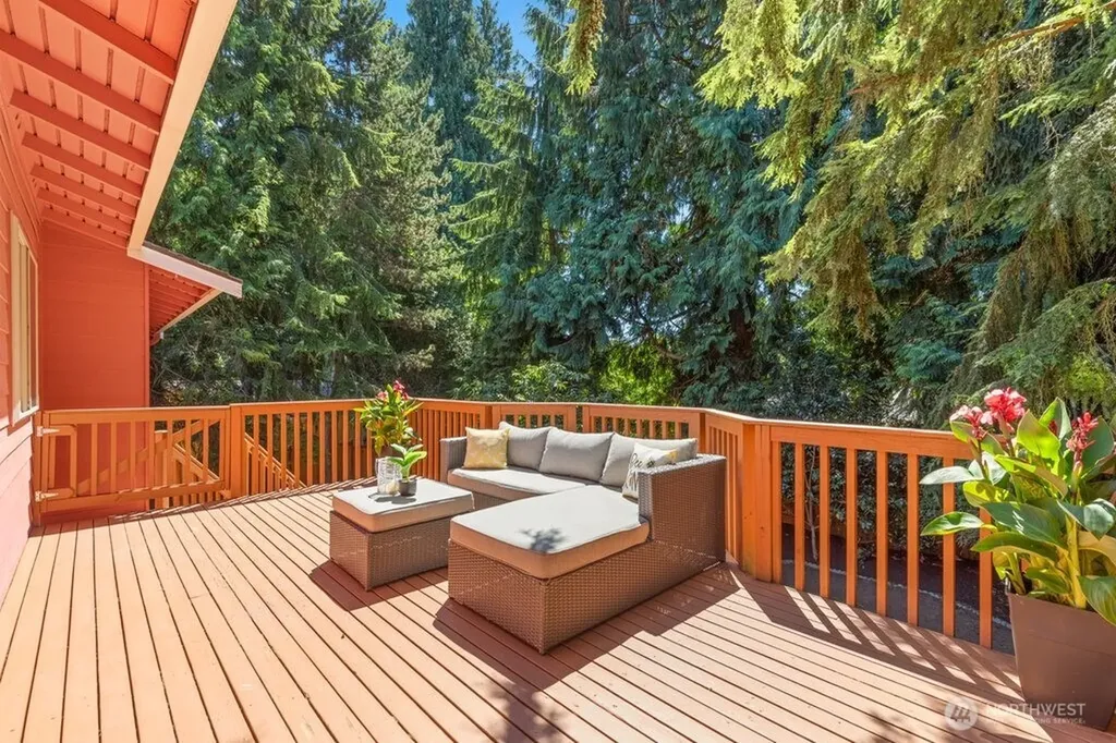 12925 NE 110th Place Kirkland WA 98033