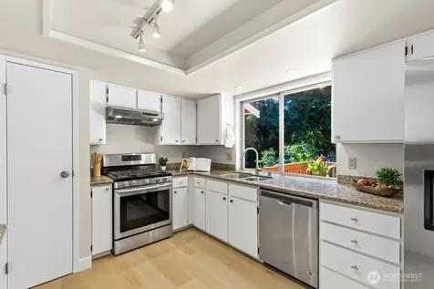 12925 NE 110th Place Kirkland WA 98033