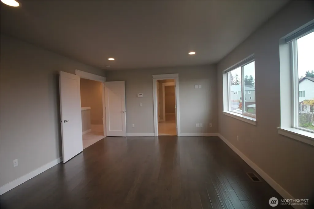 8232 37th Place NE Marysville WA 98270