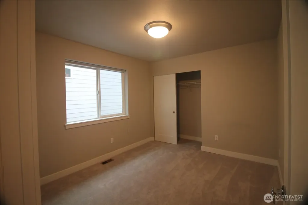 8232 37th Place NE Marysville WA 98270