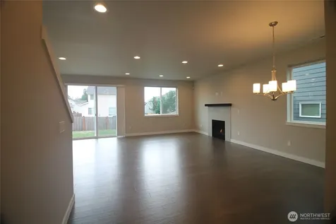 8232 37th Place NE Marysville WA 98270