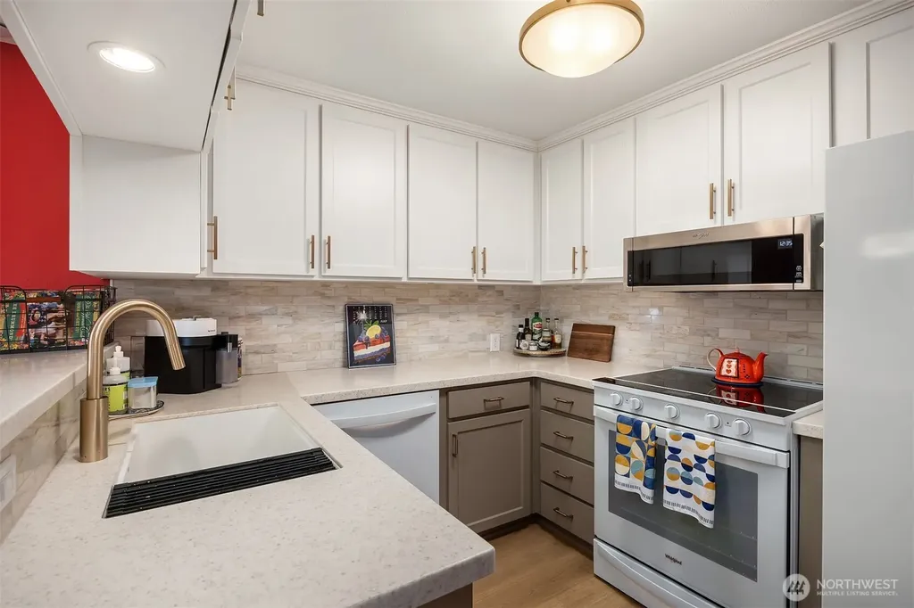 242 4th Avenue S Edmonds WA 98020