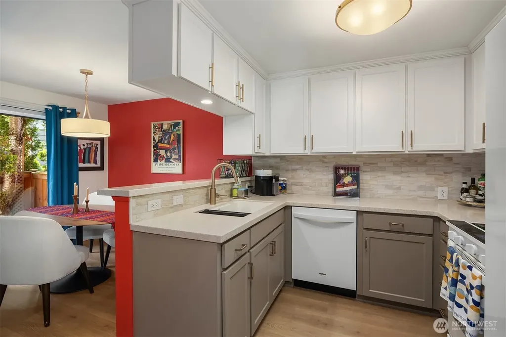 242 4th Avenue S Edmonds WA 98020