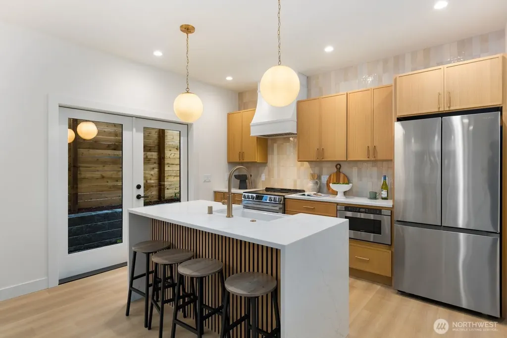 9549 Evanston Avenue N Seattle WA 98103