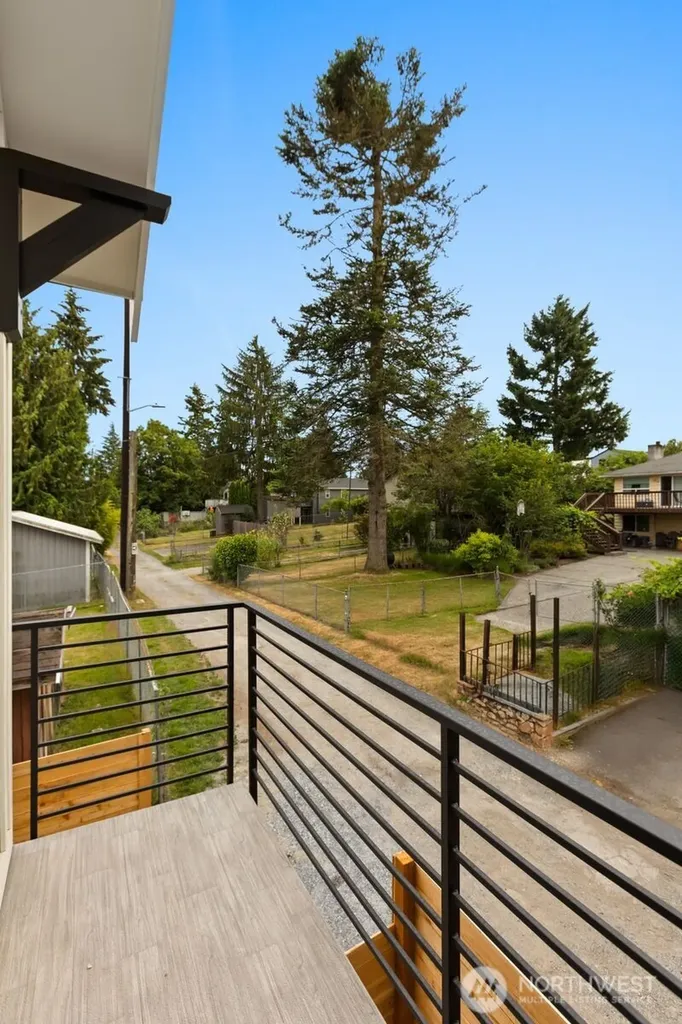 9549 Evanston Avenue N Seattle WA 98103