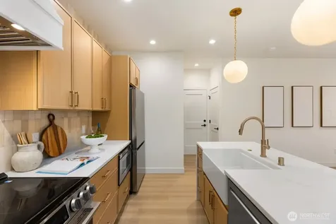 9549 Evanston Avenue N Seattle WA 98103