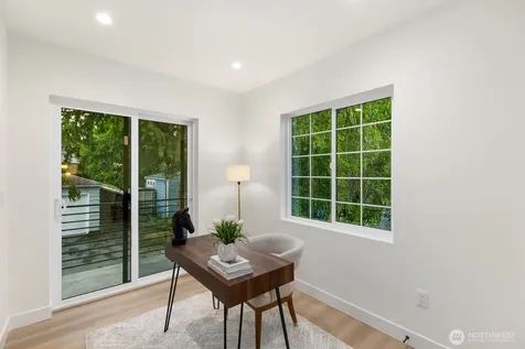 9549 Evanston Avenue N Seattle WA 98103