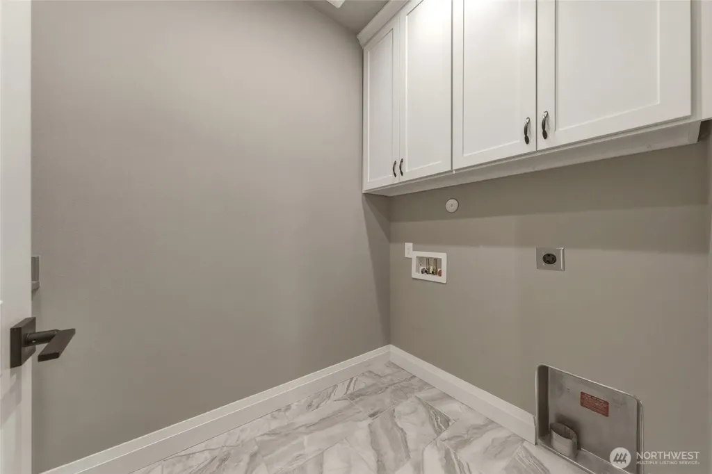 10 NE Alpine Drive College Place WA 99324