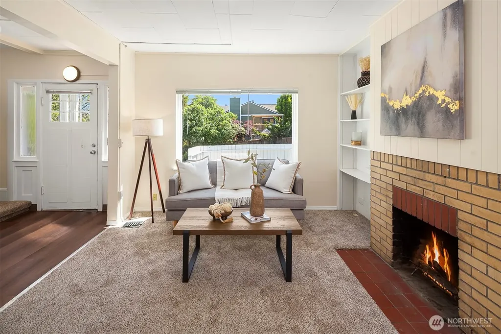 332 NE 50th Street Seattle WA 98105