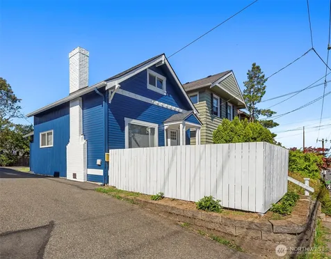 332 NE 50th Street Seattle WA 98105