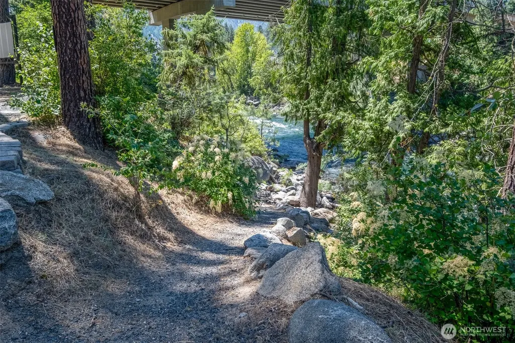 11798 Us Highway 2 Leavenworth WA 98826