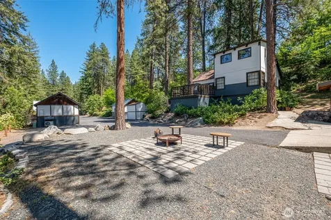 11798 Us Highway 2 Leavenworth WA 98826