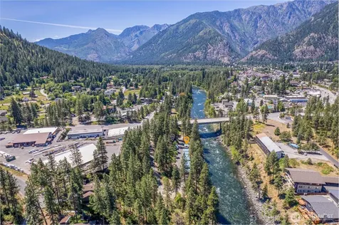 11798 Us Highway 2 Leavenworth WA 98826