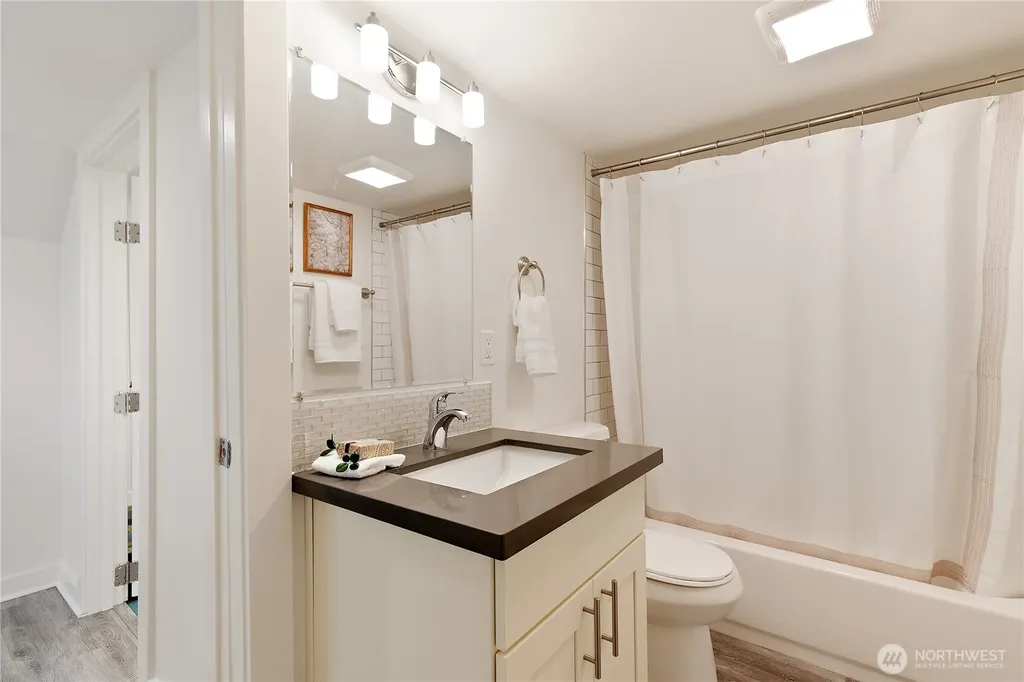 12238 1st Avenue NW Seattle WA 98177