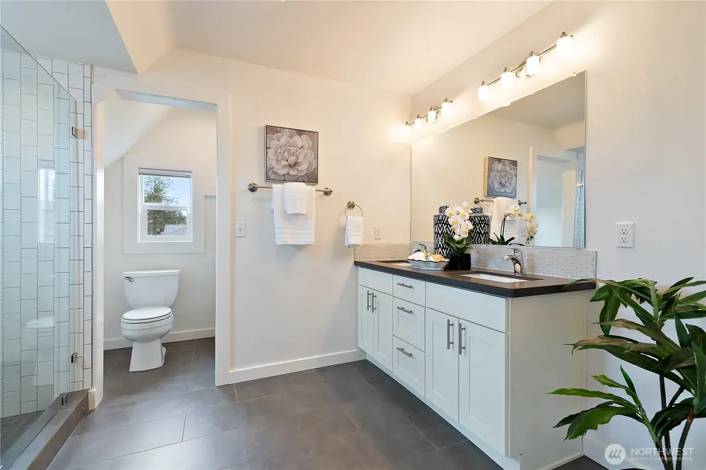 12238 1st Avenue NW Seattle WA 98177