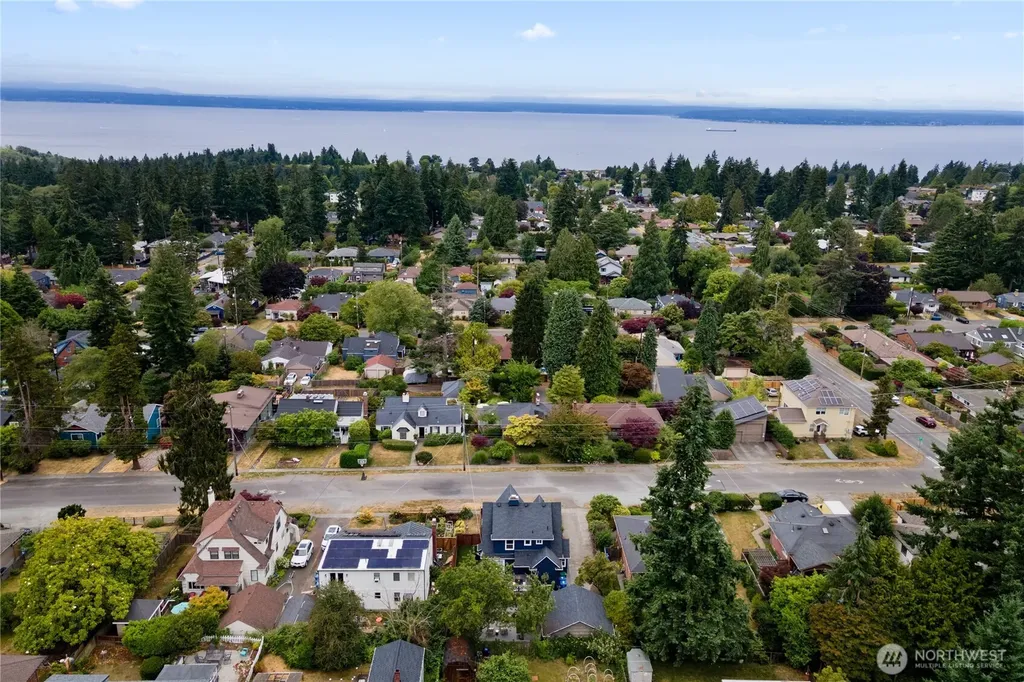 12238 1st Avenue NW Seattle WA 98177