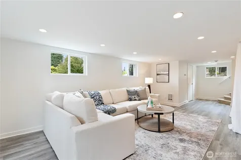12238 1st Avenue NW Seattle WA 98177