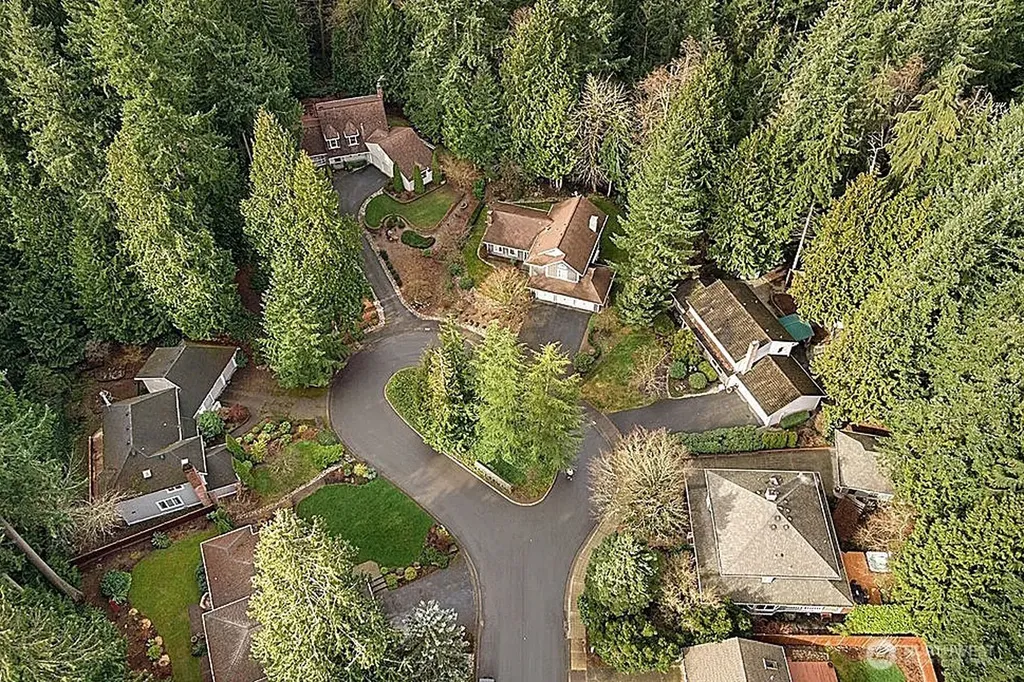 21016 NE 36th Street Sammamish WA 98074