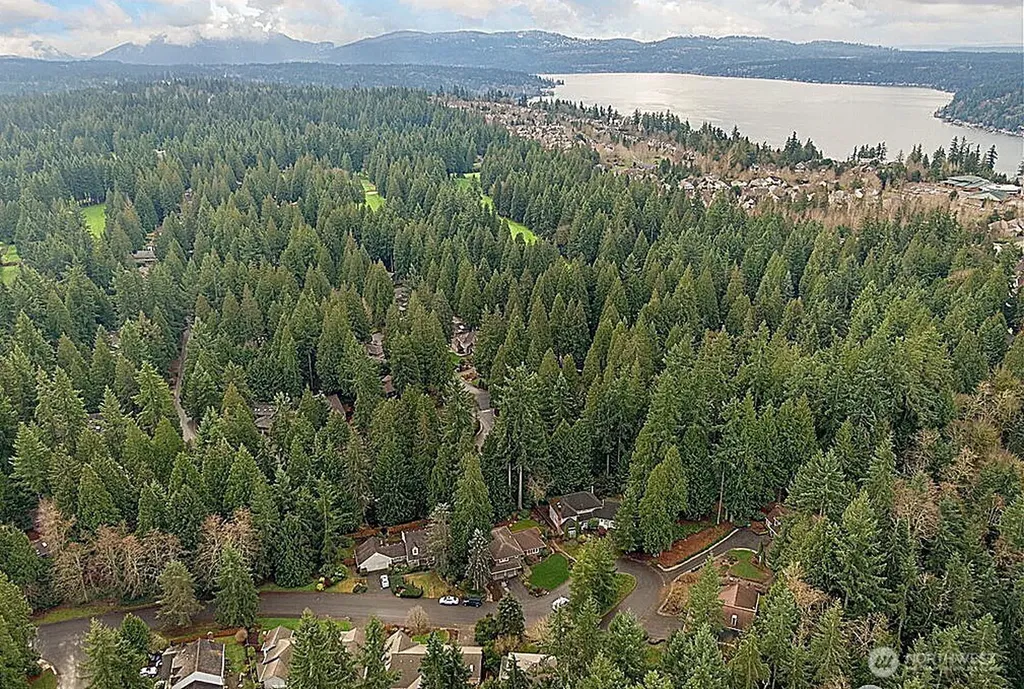 21016 NE 36th Street Sammamish WA 98074