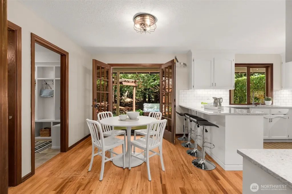 21016 NE 36th Street Sammamish WA 98074